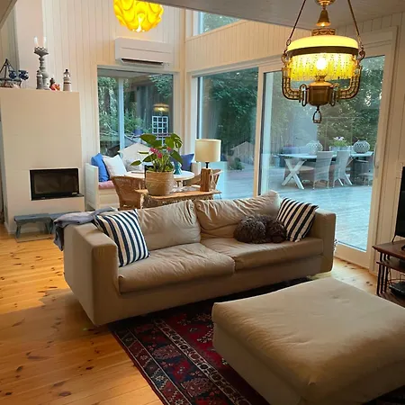 Cozy And Spacious By The Sea * Kimitoön