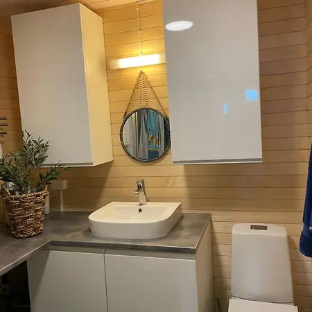 Cozy And Spacious By The Sea *