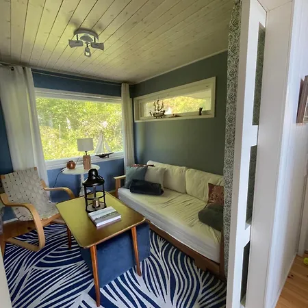 Вилла Cozy And Spacious By The Sea Кимиёнсаари